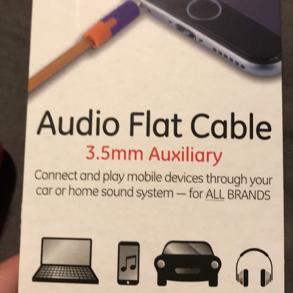 BRAND NEW AUX CORD! - Picture 2 of 5